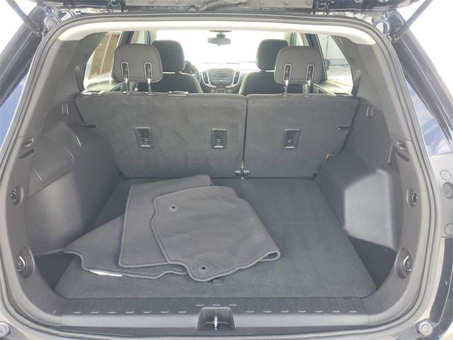 Photo of 2020 Midnight Blue Metallic Chevrolet Equinox