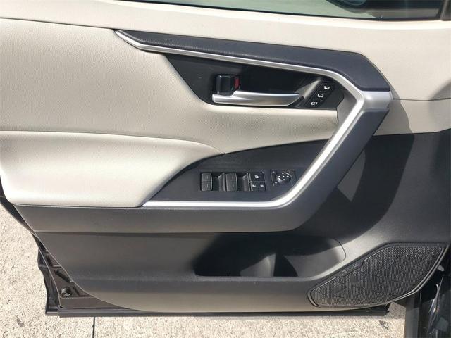 Photo of 2023 Midnight Black Metallic Toyota RAV4