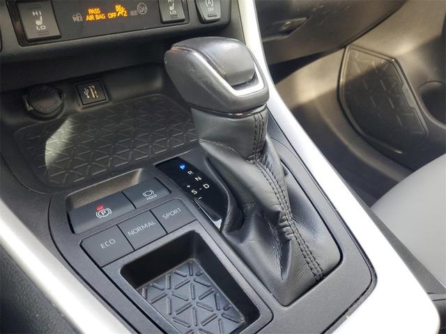 Photo of 2023 Midnight Black Metallic Toyota RAV4
