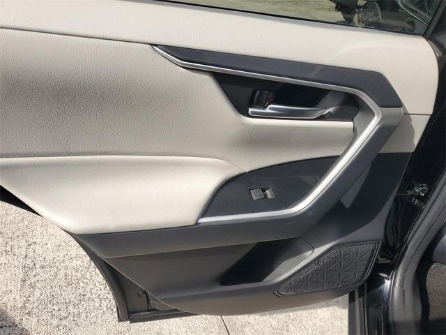 Photo of 2023 Midnight Black Metallic Toyota RAV4