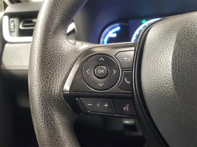 Photo of 2024 White Toyota RAV4 Hybrid