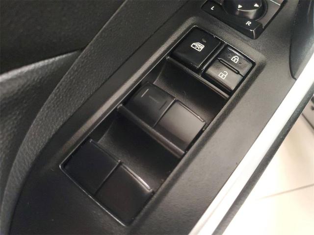 Photo of 2024 White Toyota RAV4 Hybrid