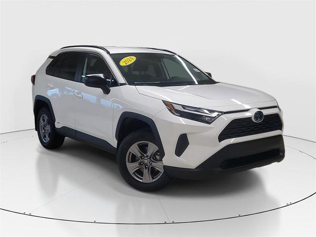 Photo of 2024 White Toyota RAV4 Hybrid