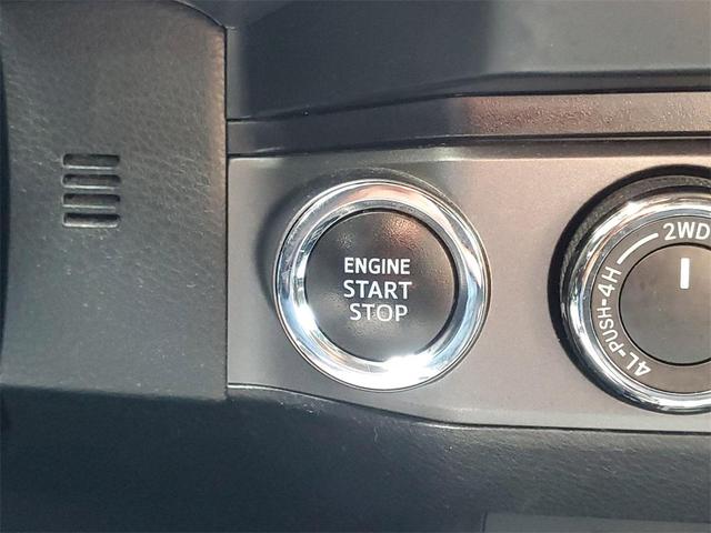 Photo of 2020 White Toyota Tacoma
