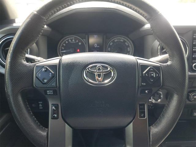Photo of 2020 White Toyota Tacoma