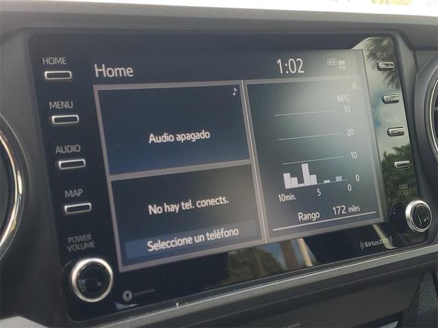 Photo of 2020 White Toyota Tacoma