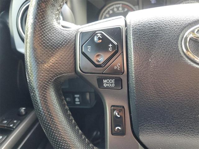 Photo of 2020 White Toyota Tacoma