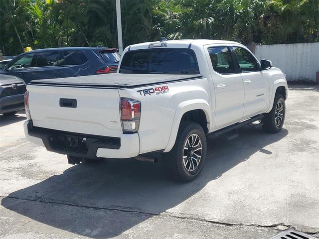 Photo of 2020 White Toyota Tacoma