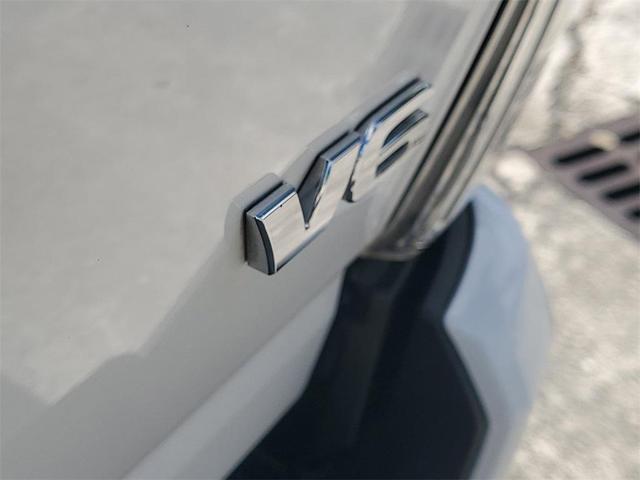 Photo of 2020 White Toyota Tacoma