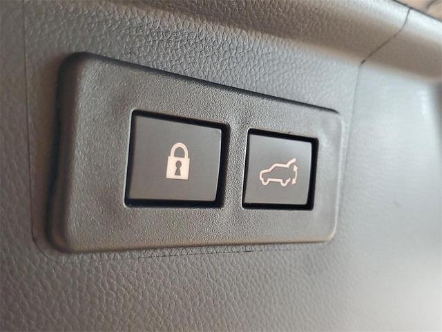 Photo of 2023 Cosmic Blue Pearl Subaru Outback