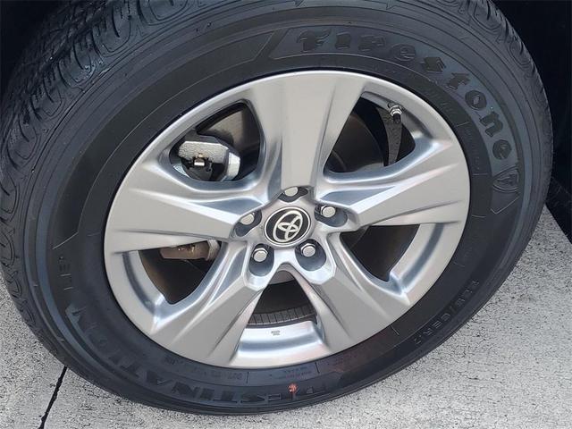 Photo of 2024 Gray Toyota RAV4 Hybrid
