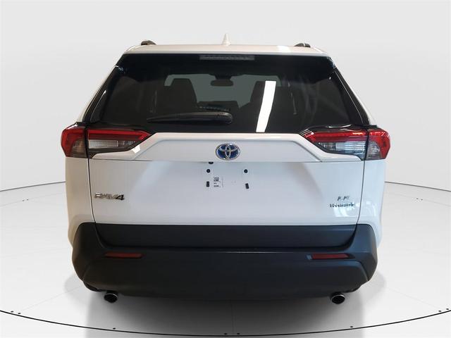 Photo of 2024 White Toyota RAV4 Hybrid
