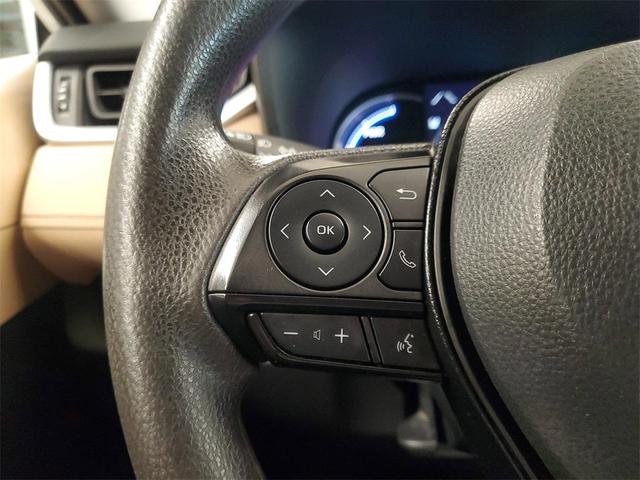 Photo of 2024 White Toyota RAV4 Hybrid