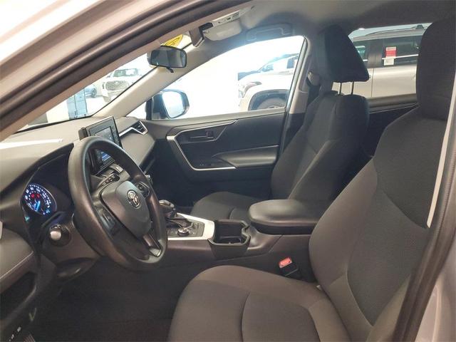 Photo of 2022 Silver Toyota RAV4 Hybrid