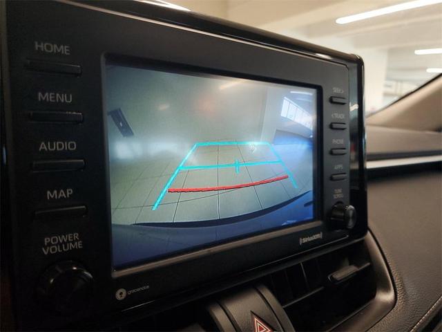 Photo of 2022 Silver Toyota RAV4 Hybrid