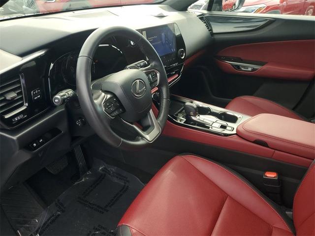 Photo of 2024 Silver Lexus NX 250
