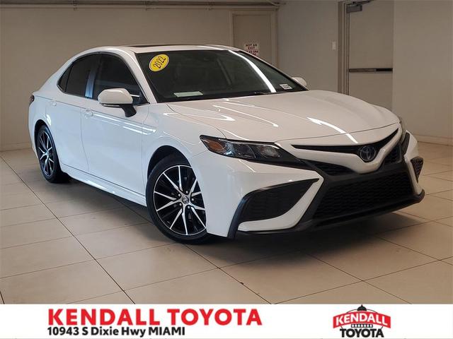 2022 Toyota Camry Hybrid