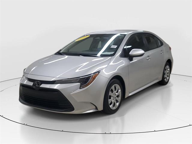 Photo of 2023 Silver Toyota Corolla