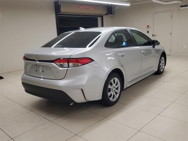 Photo of 2023 Silver Toyota Corolla