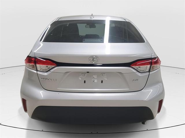 Photo of 2023 Silver Toyota Corolla