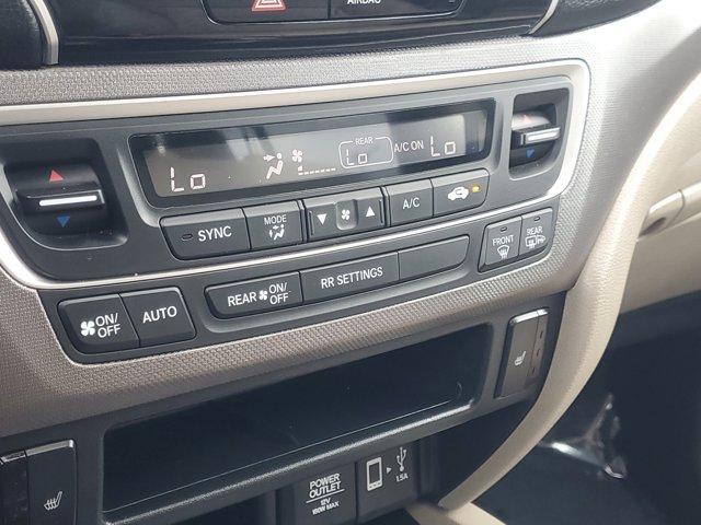Photo of 2023 White Honda Ridgeline