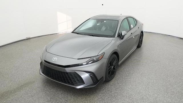 Photo of 2025 Heavy Metallic Toyota Camry