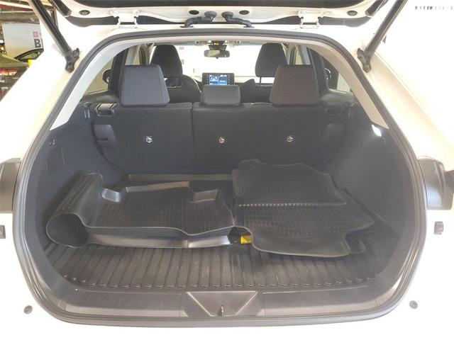 Photo of 2022 White Toyota Venza