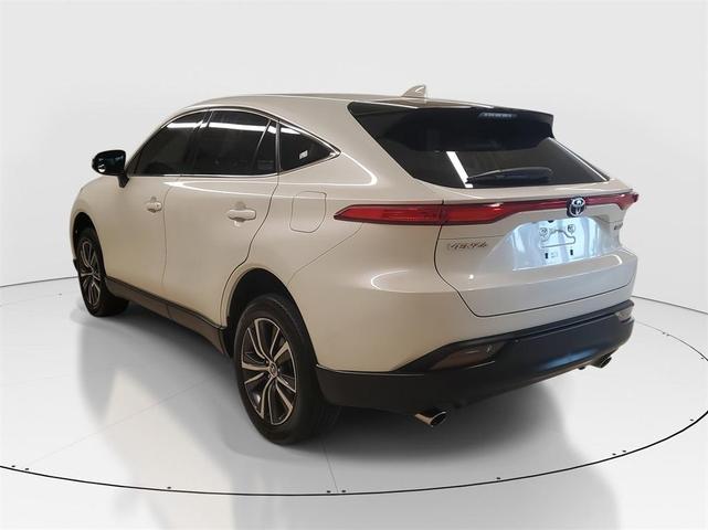 Photo of 2022 White Toyota Venza