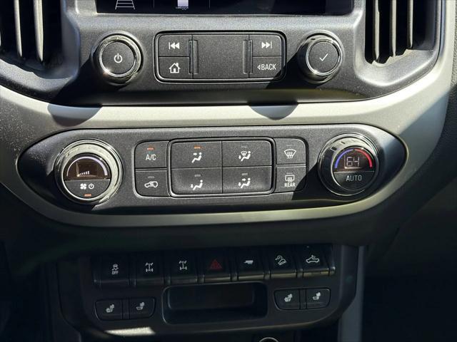 Photo of 2021 Summit White Chevrolet Colorado