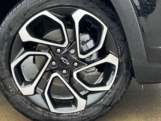 Photo of 2025 Mosaic Black Metallic Chevrolet Trax