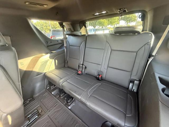 Photo of 2023 Midnight Blue Metallic GMC Yukon