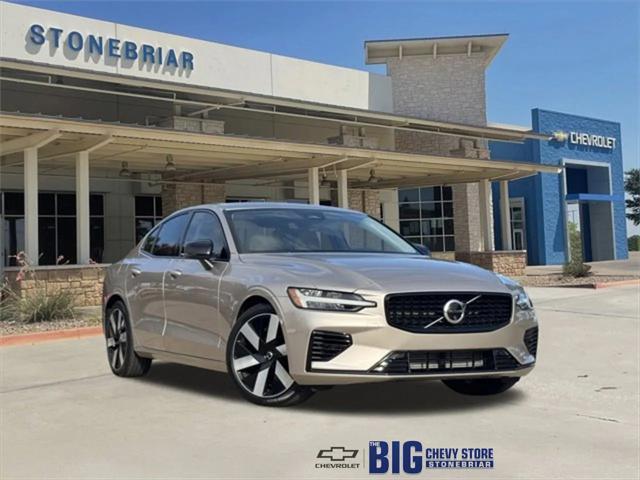 2024 Volvo S60 Recharge Plug-in Hybrid