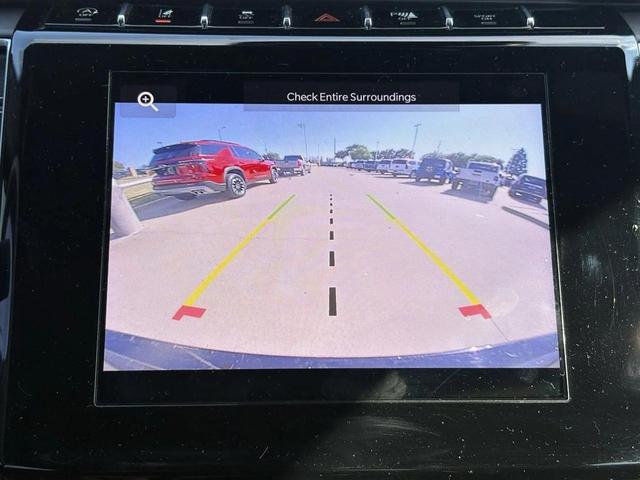 Photo of 2023 Diamond Black Crystal Pearlcoat Jeep Grand Cherokee