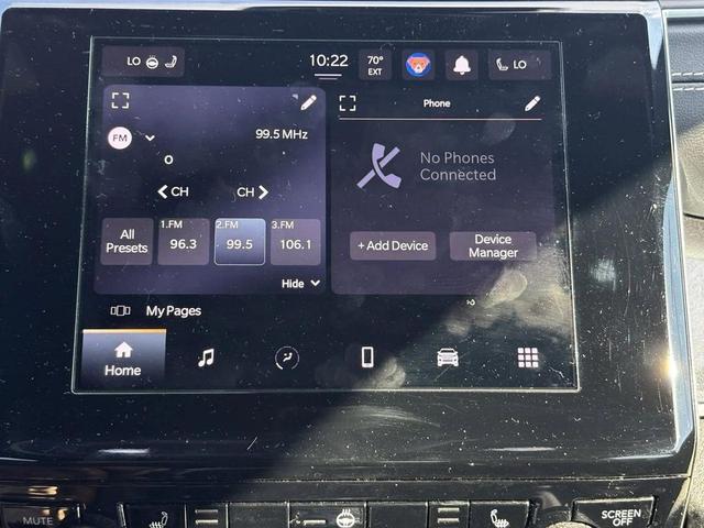 Photo of 2023 Diamond Black Crystal Pearlcoat Jeep Grand Cherokee