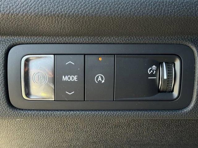 Photo of 2025 Sterling Gray Metallic Chevrolet Traverse
