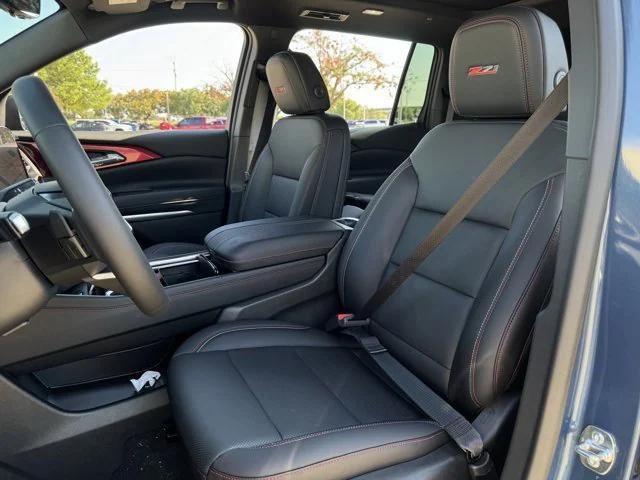 Photo of 2026 Lakeshore Blue Metallic Chevrolet Traverse