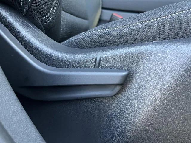 Photo of 2025 Summit White Chevrolet Traverse