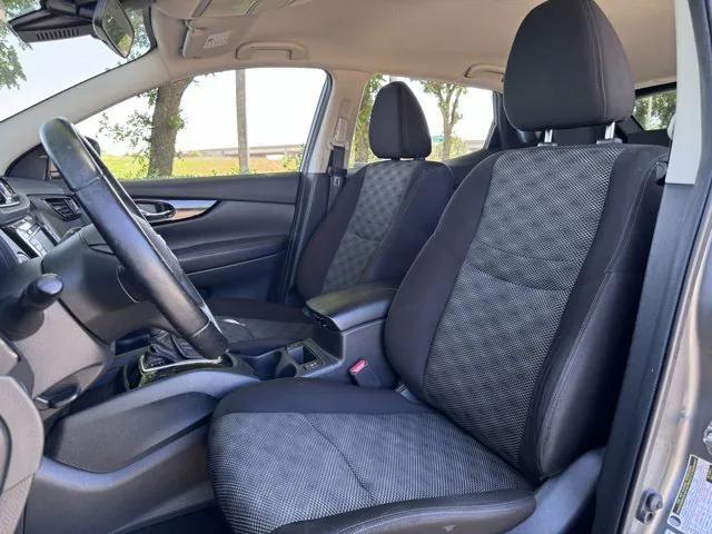Photo of 2021 Gun Metallic Nissan Rogue Sport