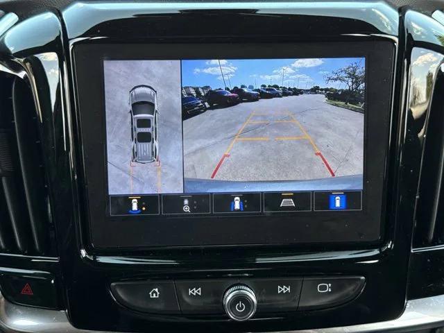 Photo of 2023 Sterling Gray Metallic Chevrolet Traverse