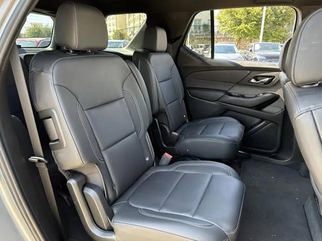 Photo of 2023 Sterling Gray Metallic Chevrolet Traverse