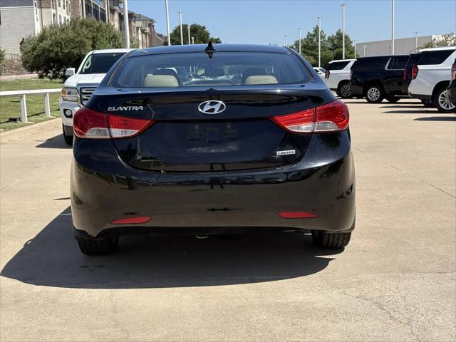 Photo of 2013 Black Diamond Hyundai ELANTRA
