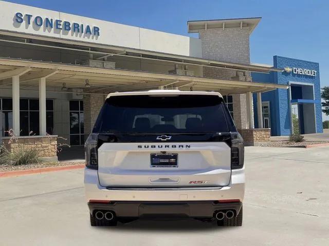 Photo of 2025 Iridescent Pearl Tricoat Chevrolet Suburban