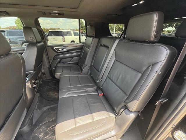 Photo of 2021 Black Chevrolet Suburban