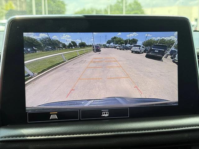 Photo of 2021 Black Chevrolet Suburban