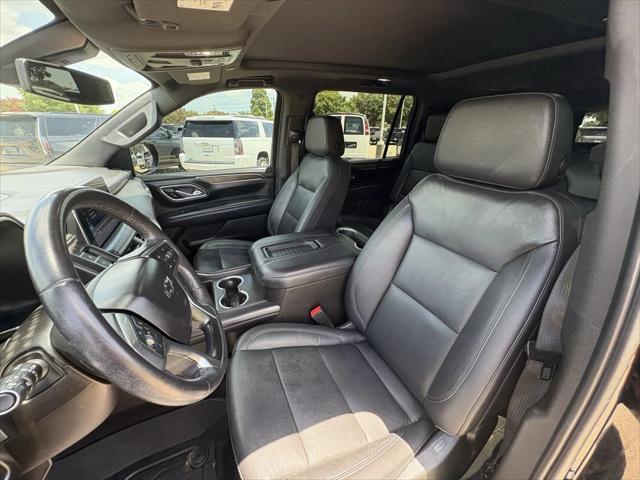 Photo of 2021 Black Chevrolet Suburban