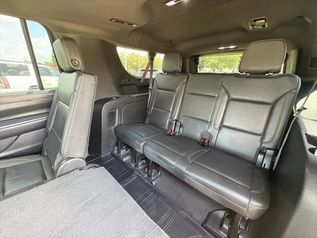 Photo of 2021 Black Chevrolet Suburban