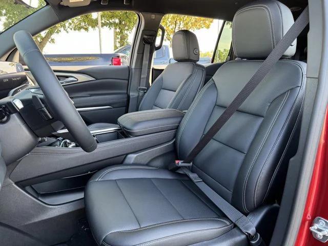 Photo of 2026 Radiant Red Tintcoat Chevrolet Traverse
