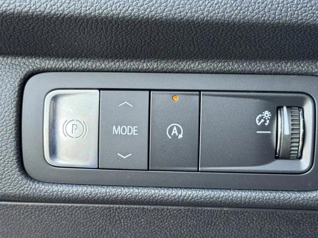 Photo of 2026 Radiant Red Tintcoat Chevrolet Traverse
