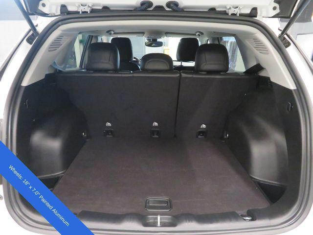 Photo of 2022 Bright White Clearcoat Jeep Compass