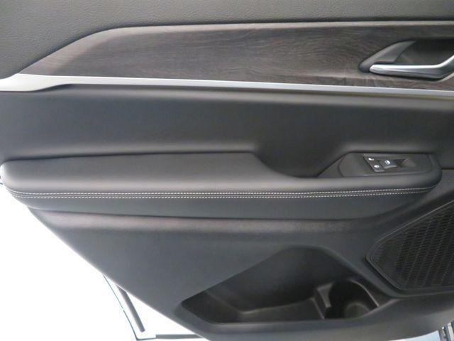 Photo of 2025 Bright White Clearcoat Jeep Grand Cherokee L